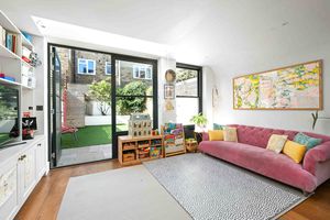 Photo 18- click for photo gallery